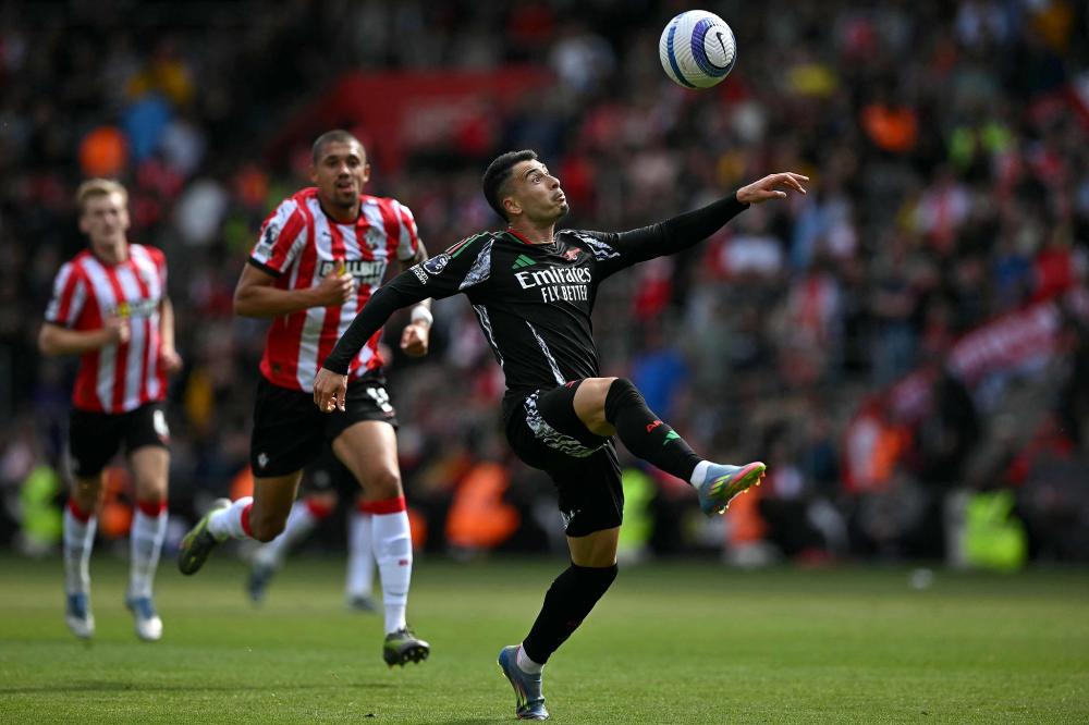 14场4球！19岁非洲中场天才新星横空出世，两大欧洲豪门都想签他