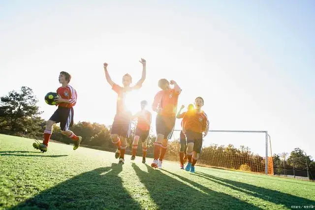 他用扣篮点燃全场